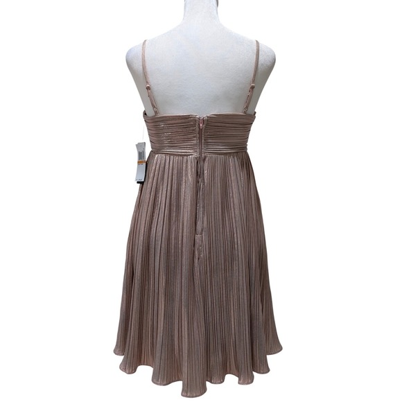 Seni & Cade Juniors' Rose Gold Metallic Pleated Knot Front Babydoll Prom Dress - Picture 5 of 16